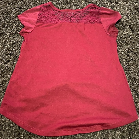 Arizona maroon with lace t-shirt size small - Picture 2 of 2